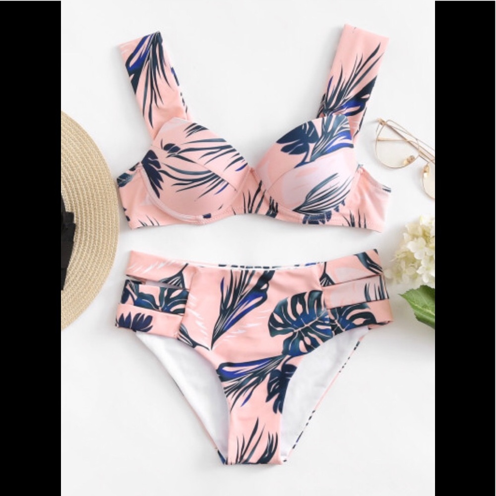 Jungle pink bikini.